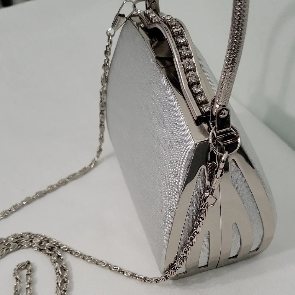 unbranded this elegant